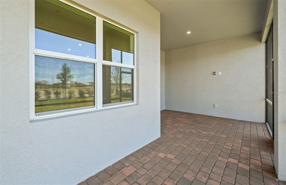 Exterior details and patio area of a home in SeaFlower, Bradenton (Image 22).