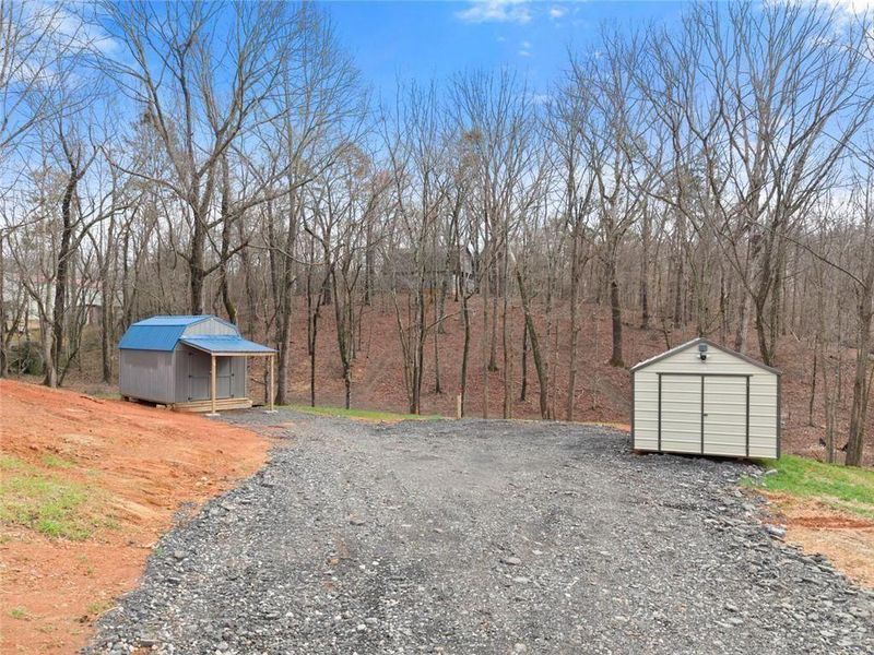 Exterior details and patio area of a home in , Demorest (Image 22).