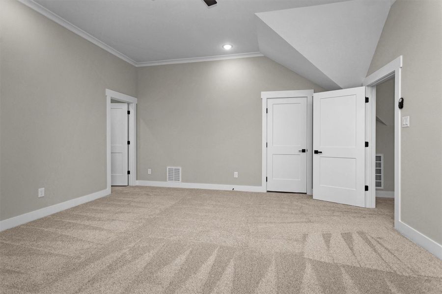 Versatile bonus space perfect for a game room, media room, or playroom. Versatile bonus space perfect for a game room, media room, or playroom.