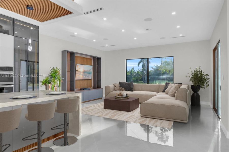 Furnished interior view inside a new home in , Homestead (Image 33).