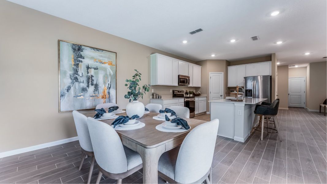 Avalon Woods Boone Dining 4of4 F1