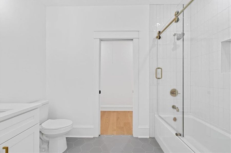 Furnished interior view inside a new home in , Decatur (Image 18).
