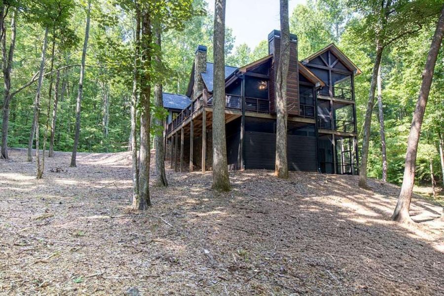 Image 50 of a home in .