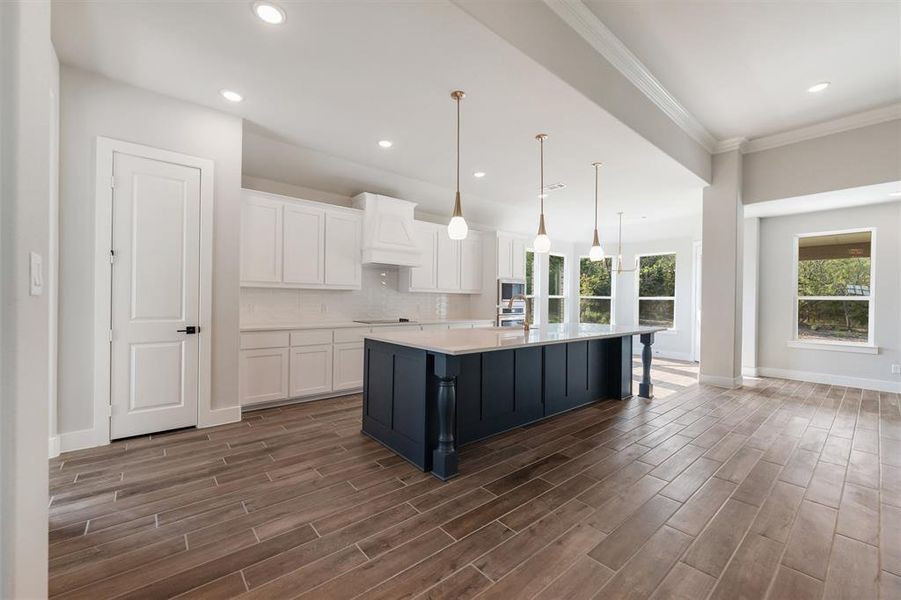 Furnished interior view inside a new home in Vista Oaks Estates, Royse City (Image 9).