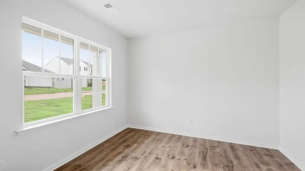 Spacious, unfurnished interior of a new home in Spring Ridge, Anderson (Image 19).