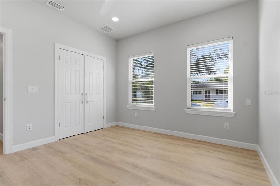 Spacious, unfurnished interior of a new home in , St. Petersburg (Image 26).