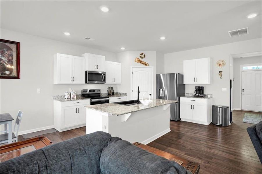 Furnished interior view inside a new home in , Dallas (Image 26).