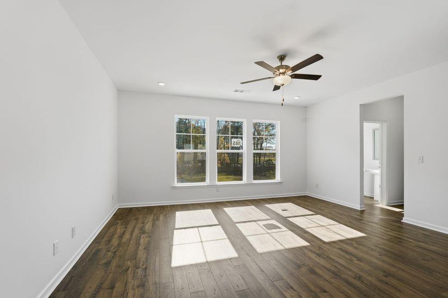 Spacious, unfurnished interior of a new home in Chandler Run, Tucker (Image 19).