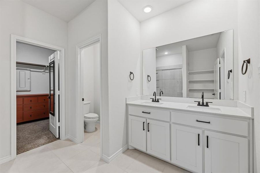 Furnished interior view inside a new home in Spiritas Ranch, Little Elm (Image 7). Furnished interior view inside a new home in Spiritas Ranch, Little Elm (Image 7).