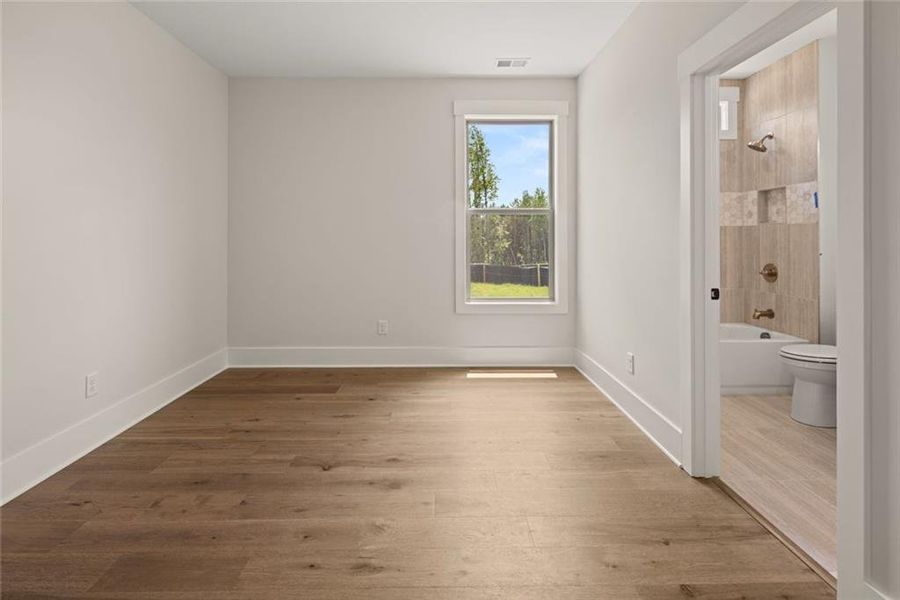 Spacious, unfurnished interior of a new home in Soleil Belmont Park, Canton (Image 39). Spacious, unfurnished interior of a new home in Soleil Belmont Park, Canton (Image 39).