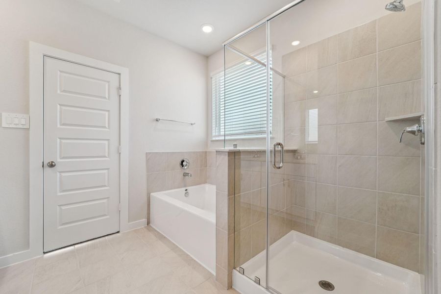 Photo is not of the actual home, but is an inspirational photo of builder’s model home and may depict options, furnishings, and/or decorator features that are not included Photo is not of the actual home, but is an inspirational photo of builder’s model home and may depict options, furnishings, and/or decorator features that are not included