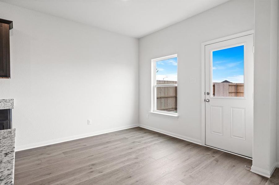 Spacious, unfurnished interior of a new home in , Fort Worth (Image 4).
