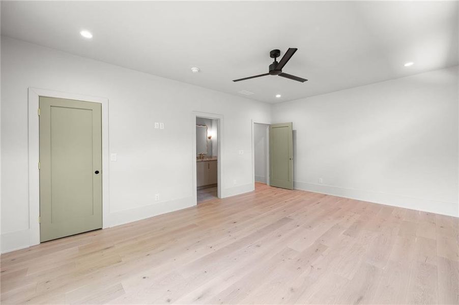 Spacious, unfurnished interior of a new home in , Alpharetta (Image 21). Spacious, unfurnished interior of a new home in , Alpharetta (Image 21).