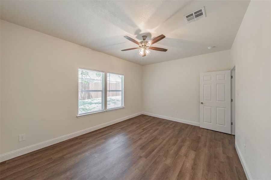 Spacious, unfurnished interior of a new home in , Runaway Bay (Image 35).