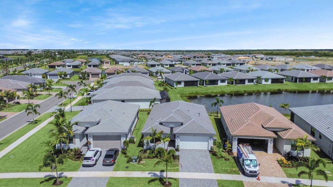 Image 26 of a home in Valencia Parc at Riverland.