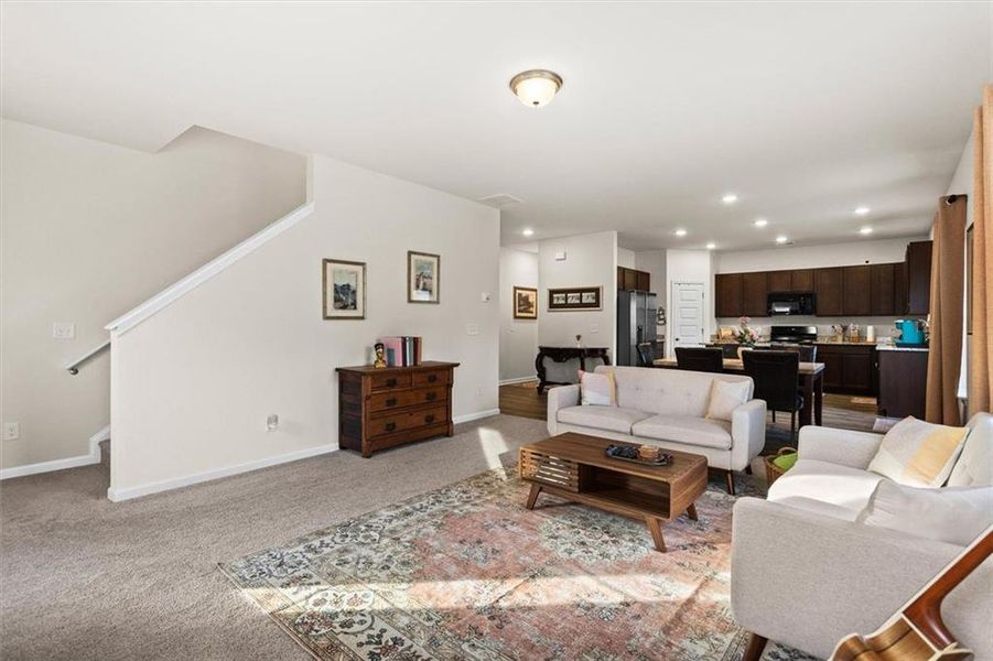 Furnished interior view inside a new home in Garrett Preserve, Hiram (Image 46).