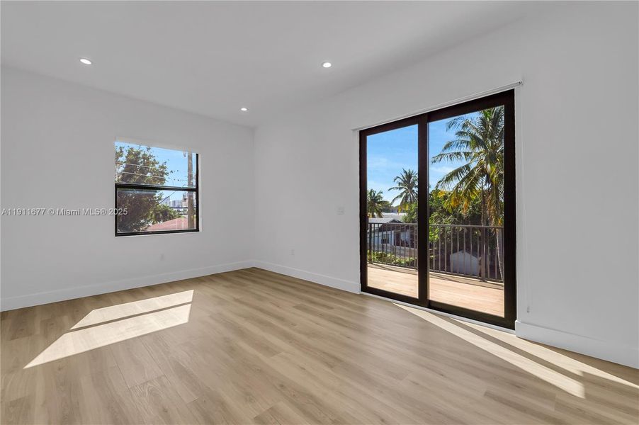 Spacious, unfurnished interior of a new home in , Fort Lauderdale (Image 52). Spacious, unfurnished interior of a new home in , Fort Lauderdale (Image 52).