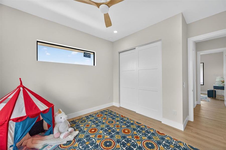 Image 52 of a home in .