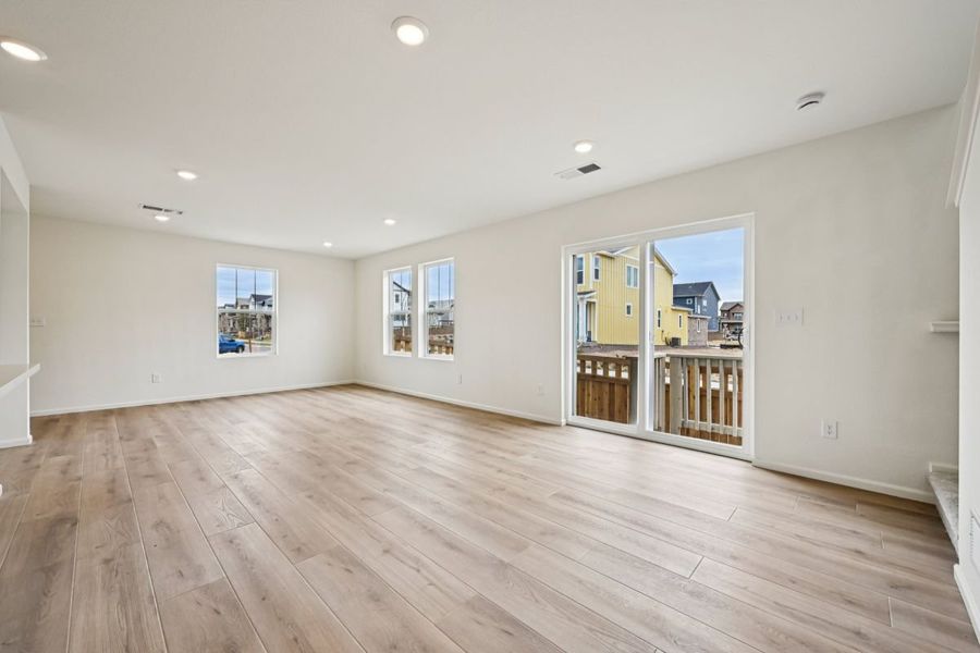 Spacious, unfurnished interior of a new home in Painted Prairie Villas, Aurora (Image 9). Spacious, unfurnished interior of a new home in Painted Prairie Villas, Aurora (Image 9).