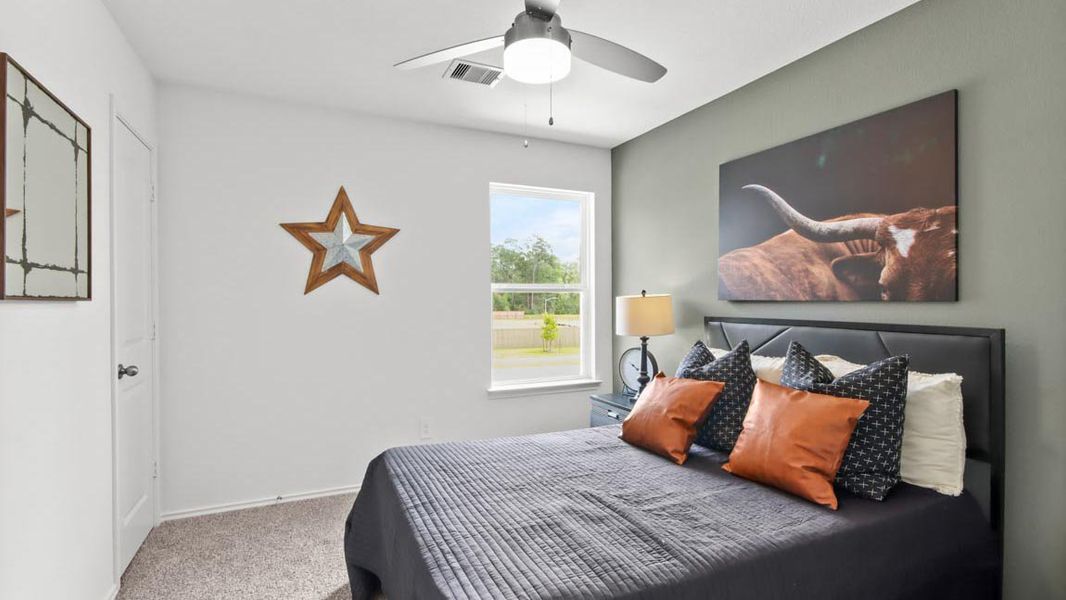 Representative furnished interior of a home built from the Perry by D.R. Horton in The Canopies, Splendora (Image 30). Representative furnished interior of a home built from the Perry by D.R. Horton in The Canopies, Splendora (Image 30).