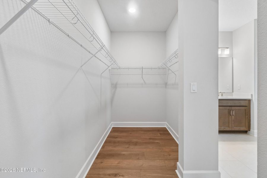 Spacious, unfurnished interior of a new home in Granville at eTown 38', Jacksonville (Image 21).