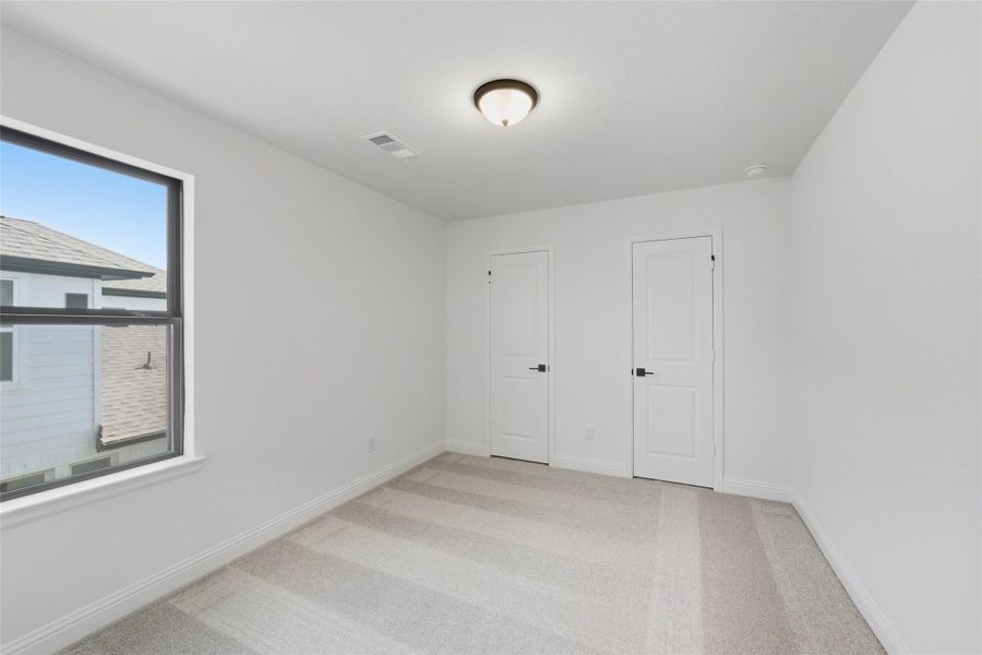 Spacious, unfurnished interior of a new home in Sienna 40', Missouri City (Image 32). Spacious, unfurnished interior of a new home in Sienna 40', Missouri City (Image 32).