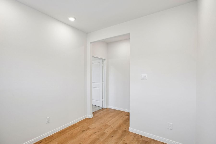 Spacious, unfurnished interior of a new home in , Dayton (Image 22).