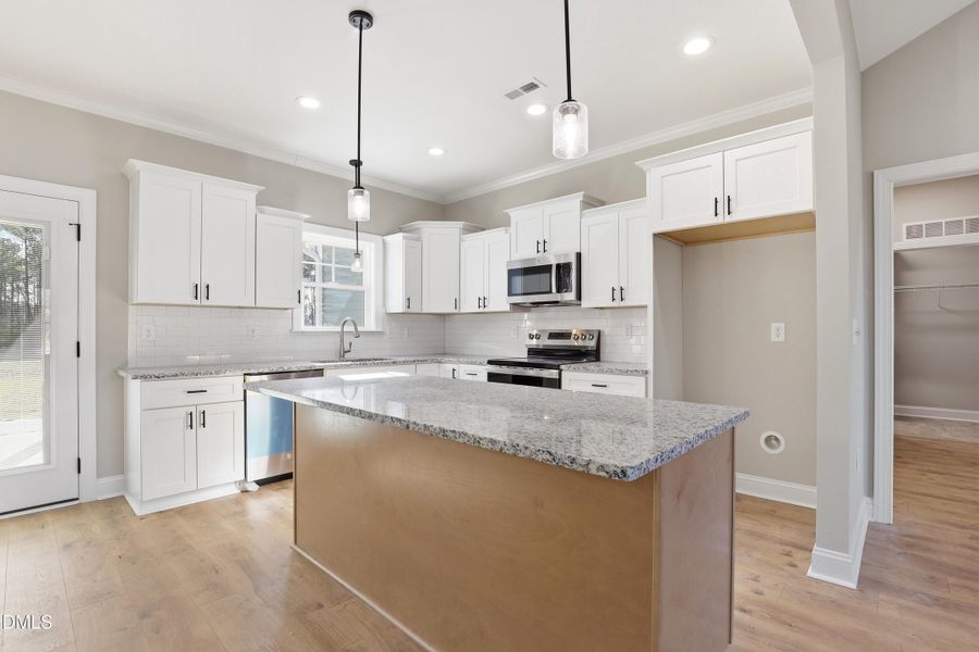 17-363 Paul Hare Rd-17