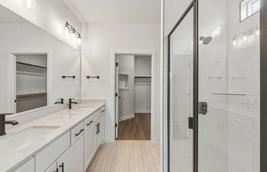 Furnished interior view inside a new home in Sun City Texas, Georgetown (Image 10).