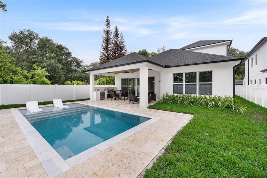 Exterior details and patio area of a home in , Orlando (Image 26).