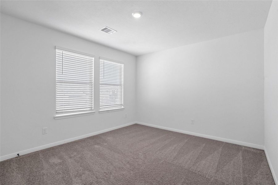 Spacious, unfurnished interior of a new home in Glendale Lakes, Arcola (Image 17). Spacious, unfurnished interior of a new home in Glendale Lakes, Arcola (Image 17).