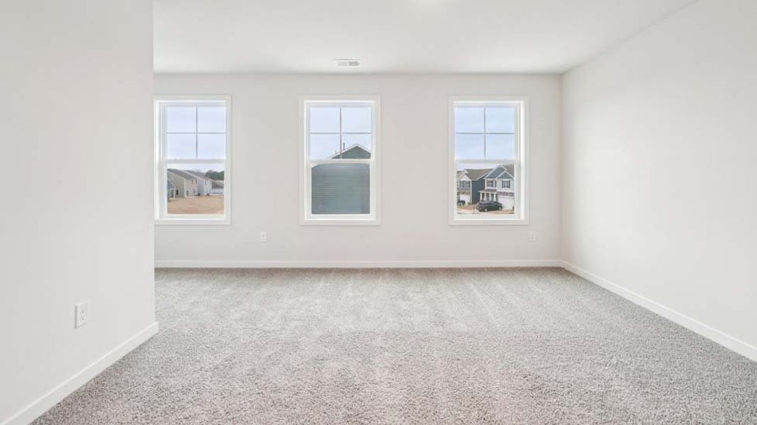 Spacious, unfurnished interior of a new home in Laurelbrook, Sherrills Ford (Image 30).