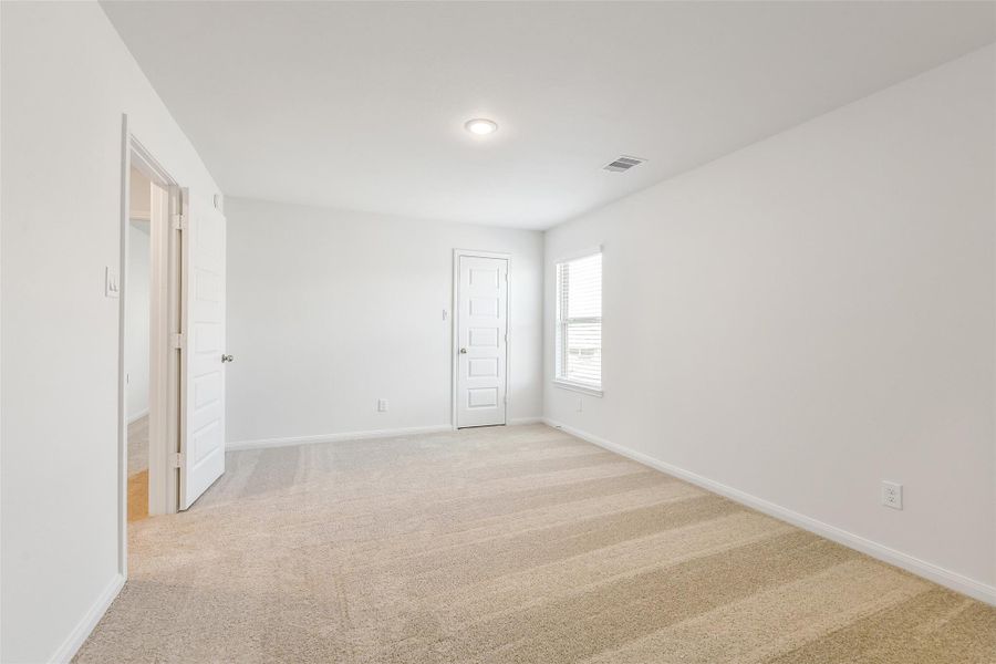Spacious, unfurnished interior of a new home in Stone Creek Ranch, Hockley (Image 29). Spacious, unfurnished interior of a new home in Stone Creek Ranch, Hockley (Image 29).