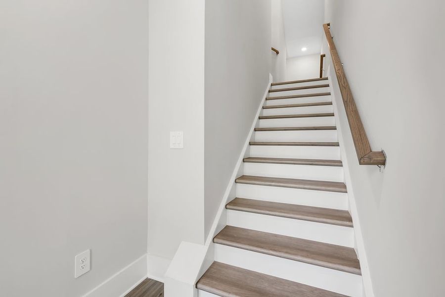 Spacious, unfurnished interior of a new home in Echo Park, Suwanee (Image 37). Spacious, unfurnished interior of a new home in Echo Park, Suwanee (Image 37).