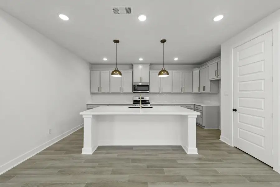 Representative image. Features, specifications, selections and colors may vary. Representative image. Features, specifications, selections and colors may vary.