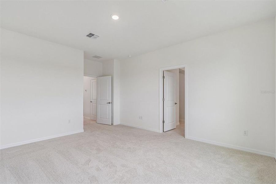Spacious, unfurnished interior of a new home in Persimmon Place – Garden Series, Wesley Chapel (Image 23).