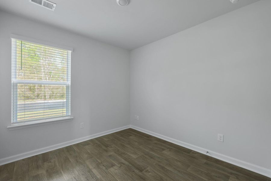 Spacious, unfurnished interior of a new home in The Timbers, Harleyville (Image 11).