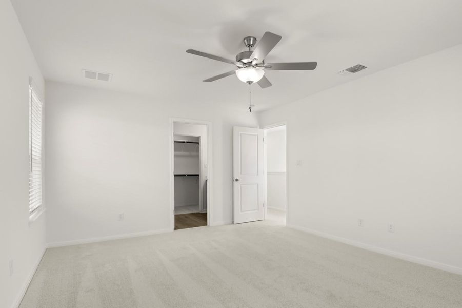 Spacious, unfurnished interior of a new home in Blanco Vista, San Marcos (Image 15).