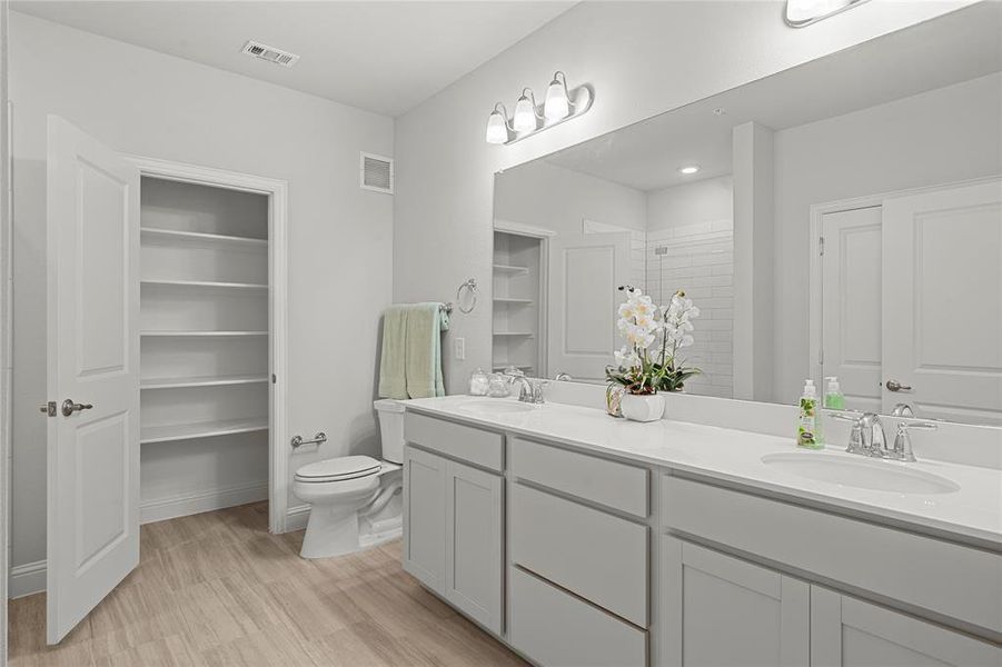 Furnished interior view inside a new home in , Allen (Image 3).