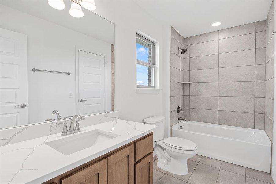 Furnished interior view inside a new home in Stone River Glen, Royse City (Image 11). Furnished interior view inside a new home in Stone River Glen, Royse City (Image 11).