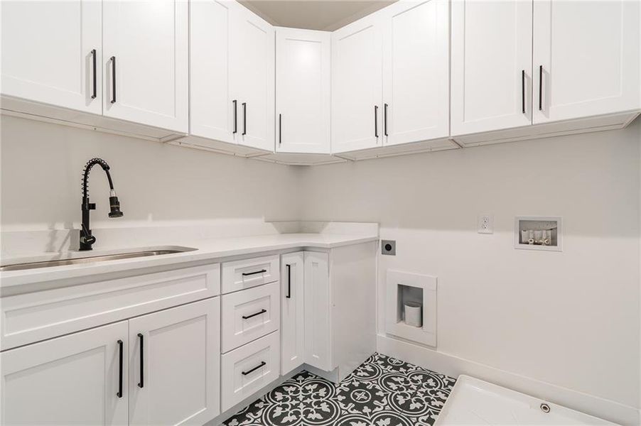 Close-up of interior finishes inside a home in , Gainesville (Image 15).