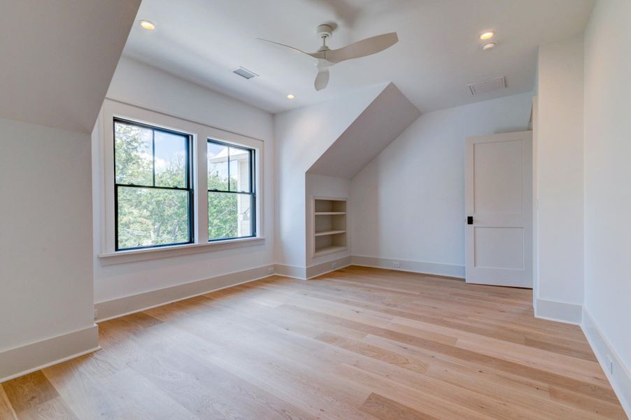Spacious, unfurnished interior of a new home in , Sullivan's Island (Image 34). Spacious, unfurnished interior of a new home in , Sullivan's Island (Image 34).
