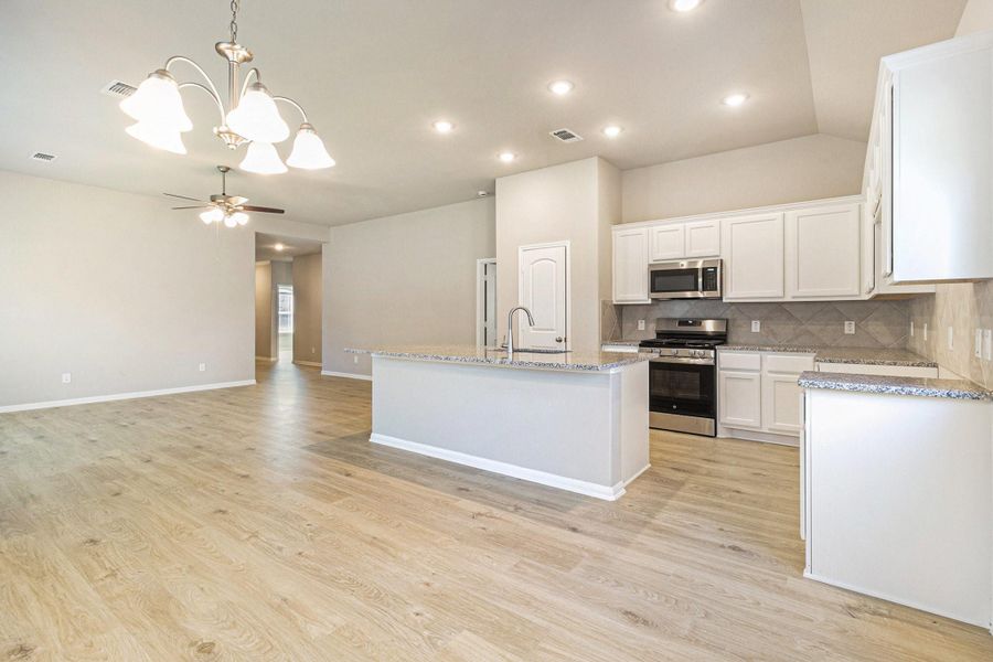 Image 27 of a home in Columbia Lakes. Image 27 of a home in Columbia Lakes.