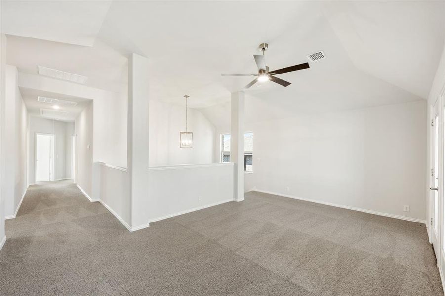 Spacious, unfurnished interior of a new home in Homestead at Daniel Farms, DeSoto (Image 33).