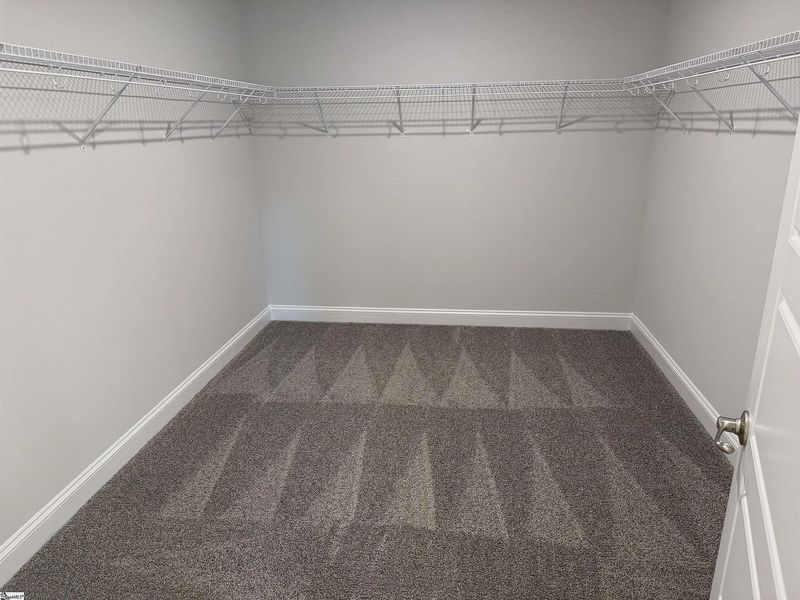 Spacious, unfurnished interior of a new home in Bracken Woods, Piedmont (Image 23).