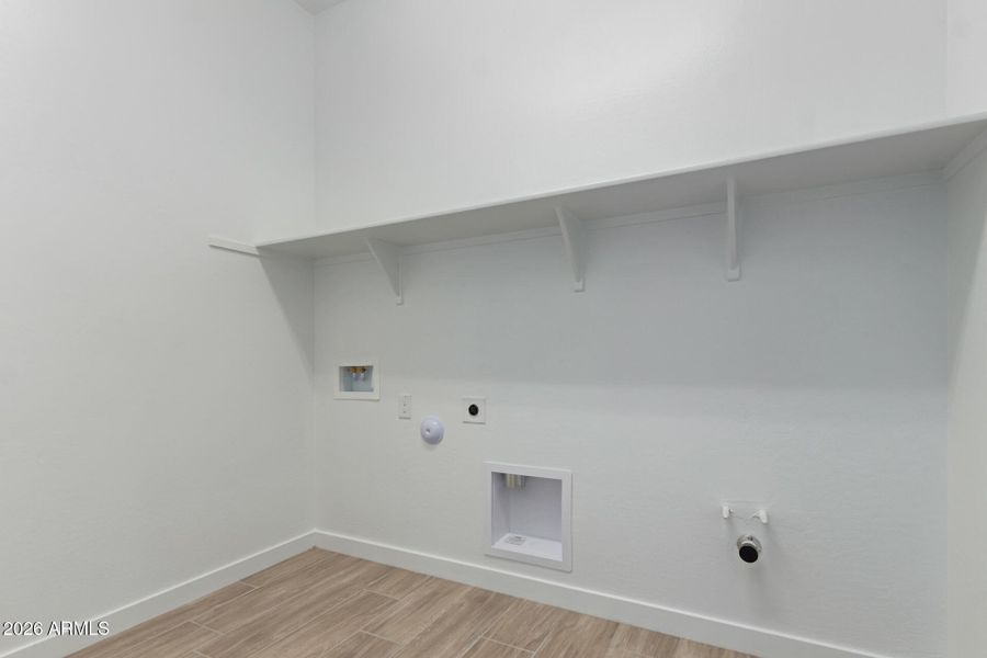 28 - Monterey 28 - Monterey