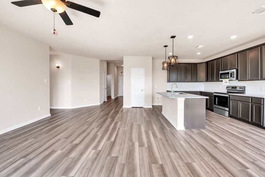 Representative unfurnished interior of a home built from the The 1651 by Stylecraft Builders in Arroyo Ranch, Seguin (Image 13). Representative unfurnished interior of a home built from the The 1651 by Stylecraft Builders in Arroyo Ranch, Seguin (Image 13).