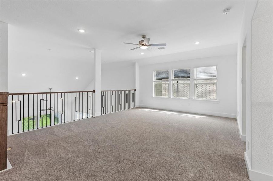 Spacious, unfurnished interior of a new home in Painted Tree Woodland West, McKinney (Image 25).