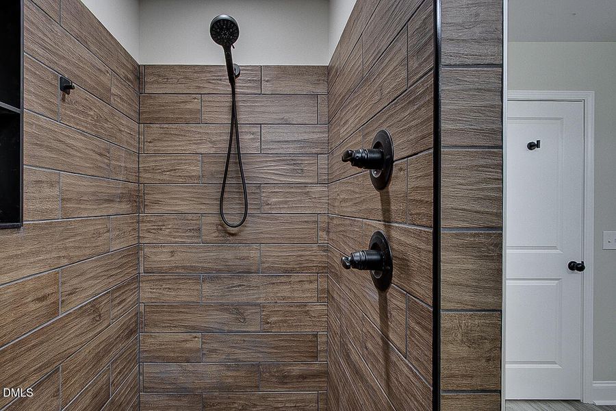 2025-10-08 2485 Low Bridge Rd. Liberty,