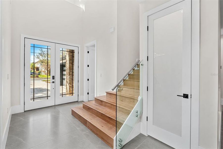 Spacious, unfurnished interior of a new home in , Winter Park (Image 43).